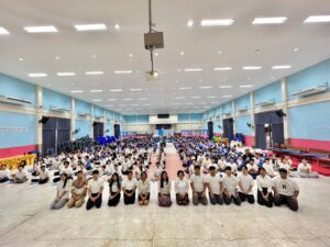 “เยาวชนยุคใหม่ ใส่ใจน้อมนำ สิ่งดีงาม” ในวันพุธที่ 22 พฤษภาคม 2567 ฝ่ายกิจการนักเรียนร่วมกับสภานักเรียนโรงเรียนเตรียมอุดมศึกษาน้อมเกล้า นครราชสีมา ได้ร่วมจัดกิจกรรมสวดมนต์ เจริญภาวนา เนื่องในวันวิสาขบูชาโลก